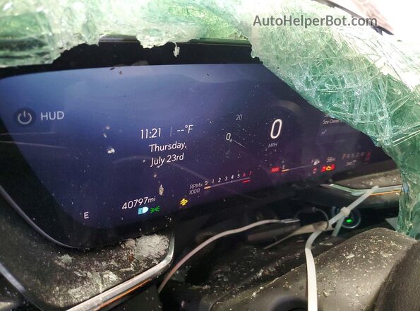 LRBFZME44RD067045 2024 BUICK ENVISION Purple Vista de los asientos traseros