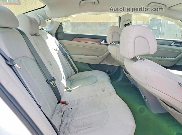 5NPE34AF8HH535017 2017 HYUNDAI SONATA White Սալոնի հետևի տեսք