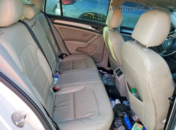 3VWC17AU0HM536800 2017 VOLKSWAGEN GOLF Белый Вид задней части салона