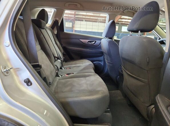 KNMAT2MV2GP619018 2016 NISSAN ROGUE Silver Engine compartment view