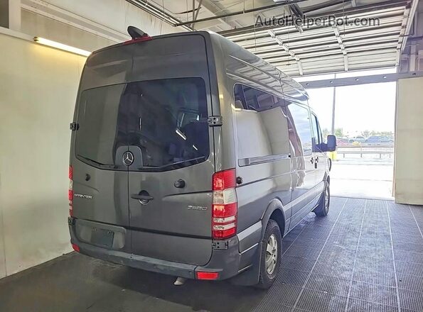 8BRPE7CD5JE158134 2018 MERCEDES-BENZ SPRINTER Gray Widok z przodu