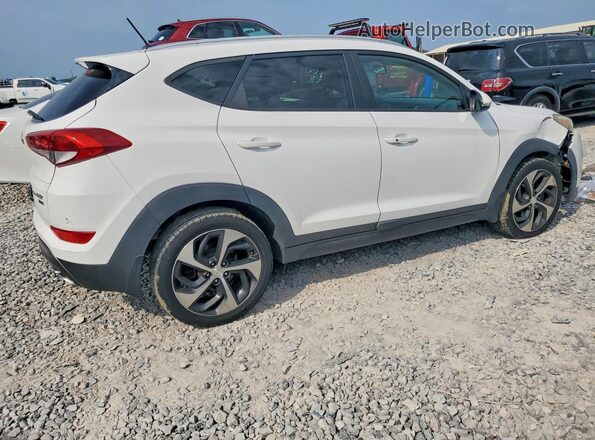 KM8J3CA20GU055382 2016 HYUNDAI TUCSON White Front right
