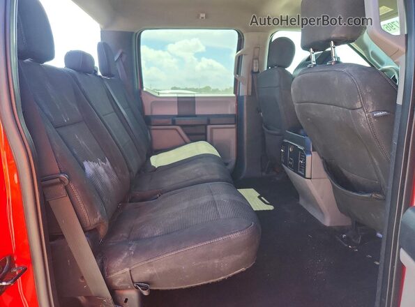 1FTEW1CP4KFA29973 2019 FORD F150 Red Вид задньої частини салону
