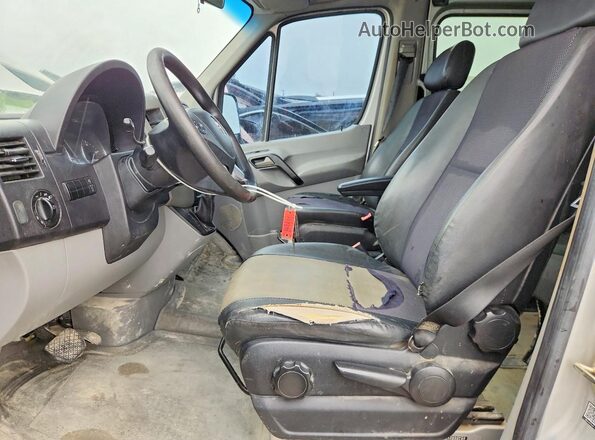 8BRPE8DD6GE122031 2016 MERCEDES-BENZ SPRINTER Silver Widok deski rozdzielczej