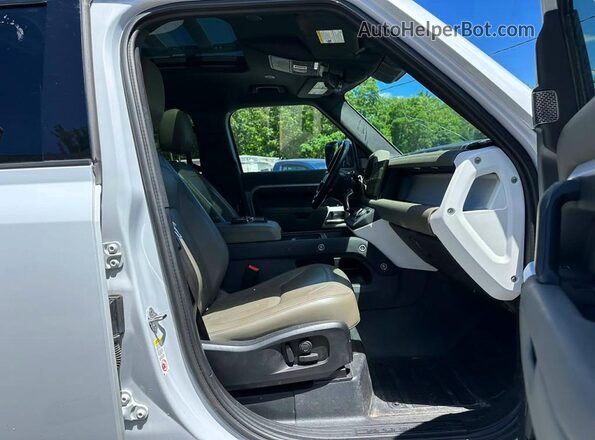 SALEP7RU1N2067288 2022 LAND ROVER DEFENDER White Вид панелі приладів