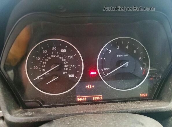WBXHU7C37H5H37190 2017 BMW X1 White Vista de los asientos traseros