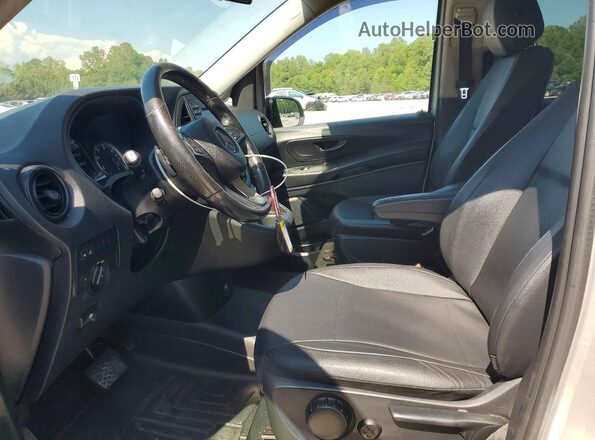 WD4PG2EE9K3574646 2019 MERCEDES-BENZ METRIS Silver Dashboard view