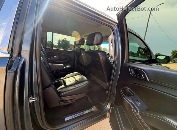 1GNSKHKC6KR275841 2019 CHEVROLET SUBURBAN Gray წინა სალონის ხედი