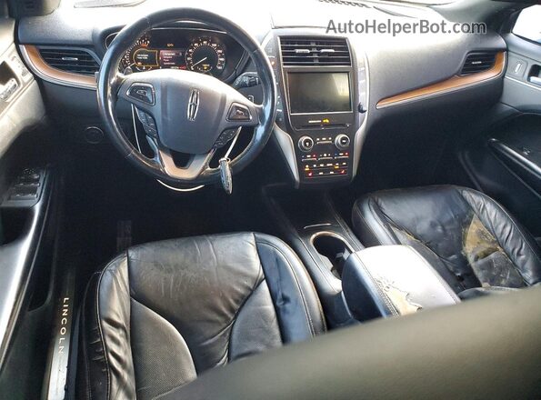 5LMCJ2C9XHUL21623 2017 LINCOLN MKC Charcoal Vista del cuadro de instrumentos
