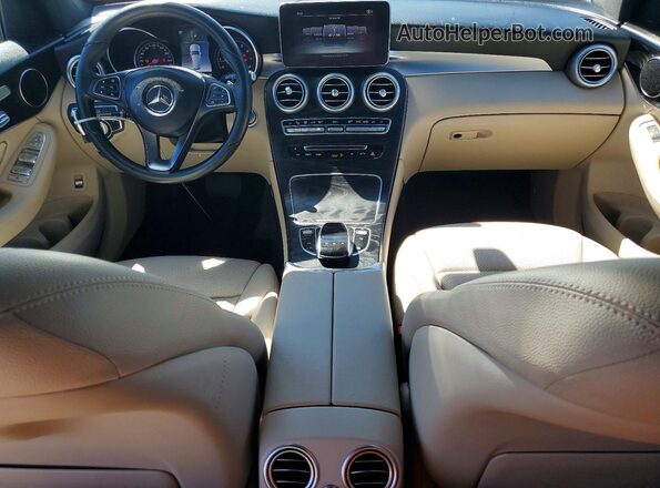 WDC0G4KB5JV082033 2018 MERCEDES-BENZ GLC-CLASS Silver Սարքավորումների վահանակի տեսք