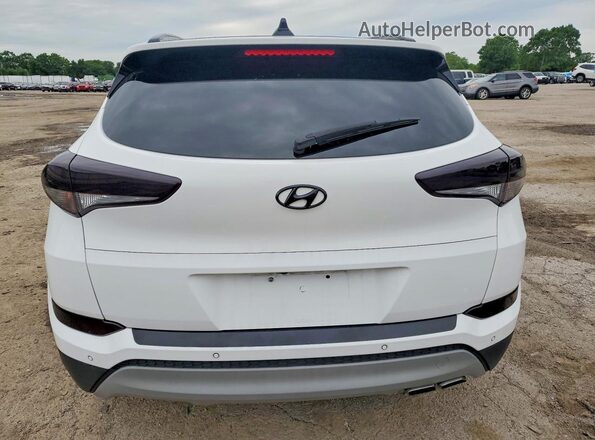 KM8J33A2XJU802493 2018 HYUNDAI TUCSON Белый Вид салона спереди