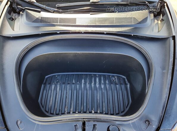 5YJ3E1EA3SF980608 2025 TESLA MODEL Black Engine compartment view