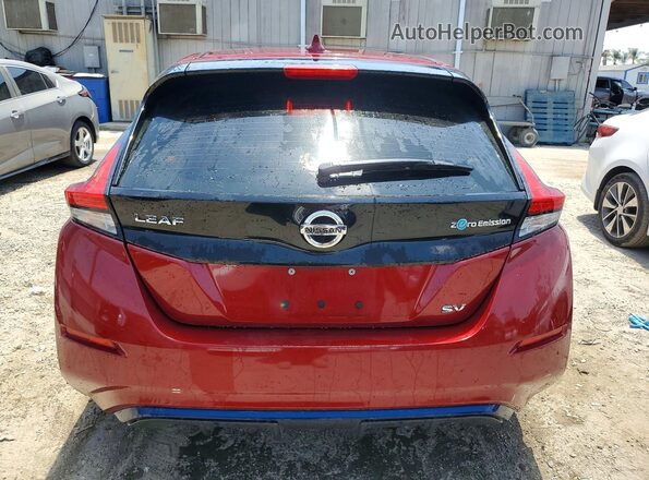 1N4AZ1CP5JC310451 2018 NISSAN LEAF Red Front interior view