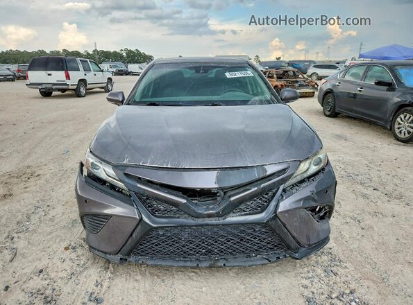 4T1B61HK5JU095311 2018 TOYOTA CAMRY Gray უკანა ხედი
