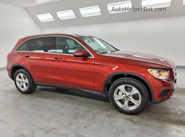WDC0G4JBXJV097838 2018 MERCEDES-BENZ GLC-CLASS Красный Вид спереди