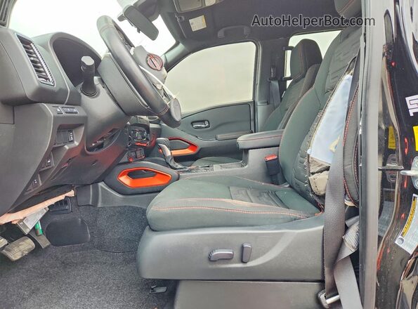 1N6ED1EK4RN632040 2024 NISSAN FRONTIER Black Dashboard view