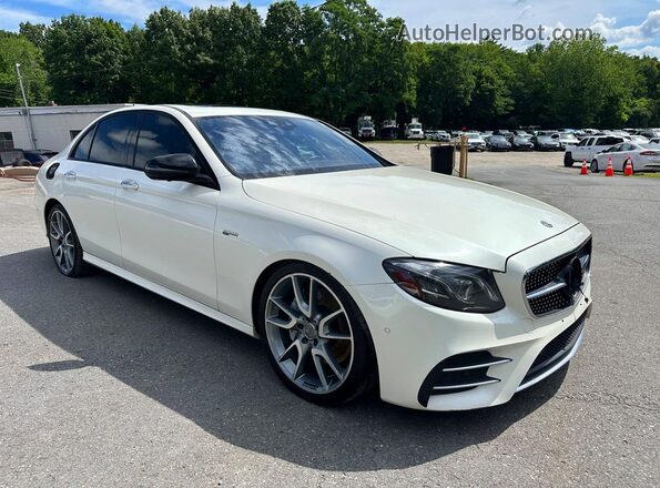 WDDZF6EB6JA302817 2018 MERCEDES-BENZ E White Widok z przodu