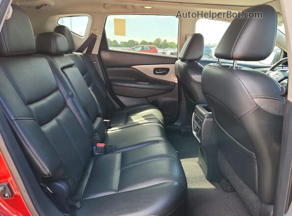 5N1CZ2MG9GN150817 2016 NISSAN MURANO Red Rear interior view