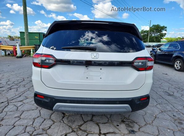 5FNYG2H4XPB014517 2023 HONDA PILOT White Вид салону спереду