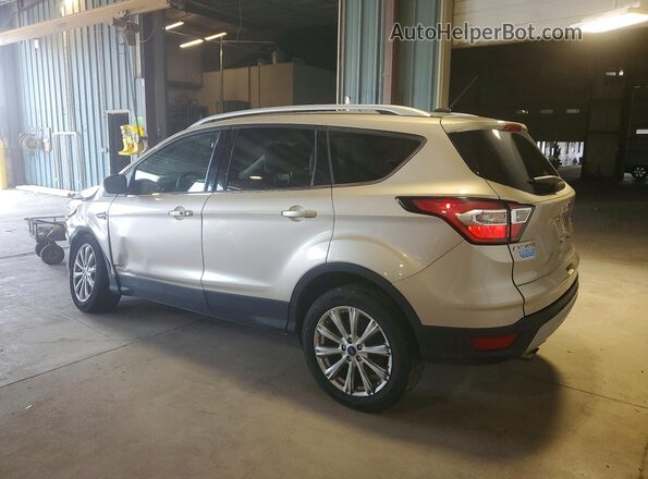 1FMCU9JD7HUF07629 2017 FORD ESCAPE Beige Trasero derecho