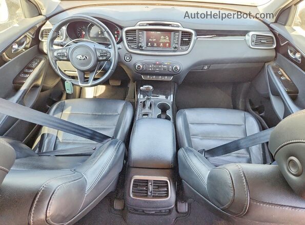 5XYPH4A59HG313997 2017 KIA SORENTO Tan Instrument cluster view