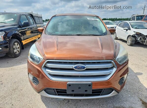 1FMCU0GD8HUA76883 2017 FORD ESCAPE Brown Widok z tyłu