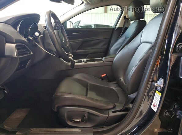 SAJAS4FX3KCP52580 2019 JAGUAR XF Black Dashboard view