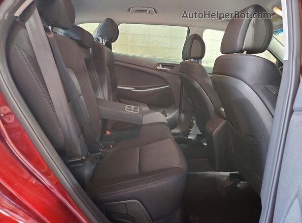 KM8J2CA43JU801576 2018 HYUNDAI TUCSON Red Engine compartment view