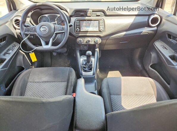 3N1CN8BVXML880917 2021 NISSAN VERSA Silver Вид щитка приладів