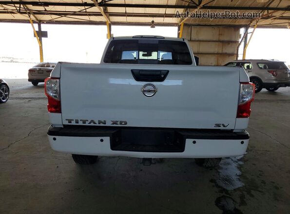 1N6BA1F23HN510374 2017 NISSAN TITAN White Vista interior delantera