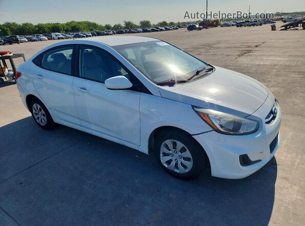 KMHCT4AE5GU075832 2016 HYUNDAI ACCENT White წინა ხედი