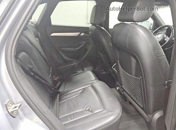 WA1EFCFS1GR006954 2016 AUDI Q3 Silver Շարժիչի բաժամունքի տեսք