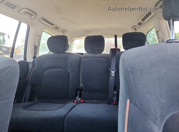 JN8AY2NC6H9504317 2017 NISSAN ARMADA Silver Вид задньої частини салону