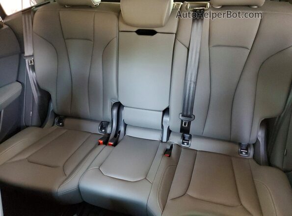 WA1EVBF18SD028198 2025 AUDI Q8 Blue Vista interior trasera