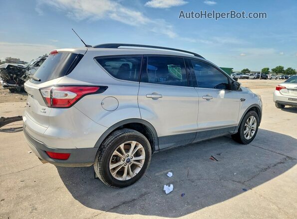 1FMCU9G90JUB48889 2018 FORD ESCAPE Серебряный Передняя правая четверть
