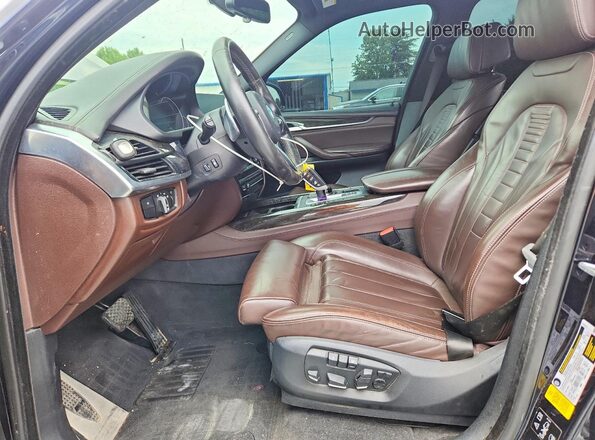 5UXKR6C50J0U14582 2018 BMW X5 Blue Առջևի վահանակի տեսք