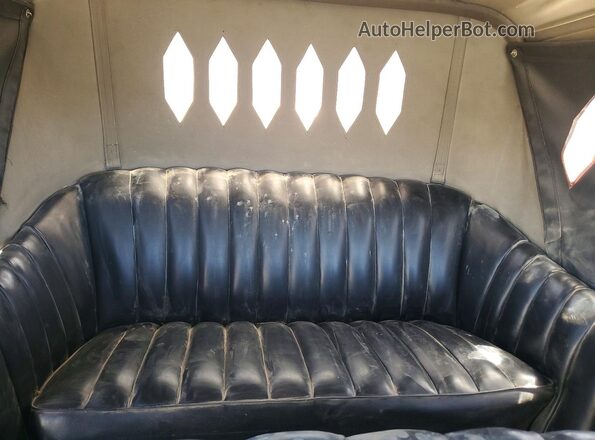 389382 1914 DODGE 30 Черный Вид задних сидений