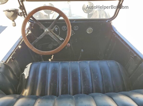 389382 1914 DODGE 30 Черный Вид панели приборов