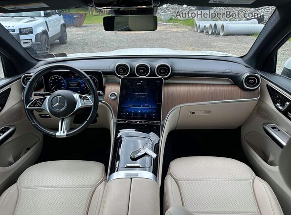W1NKM4GBXRU038782 2024 MERCEDES-BENZ GLC-CLASS White Vista interior delantera