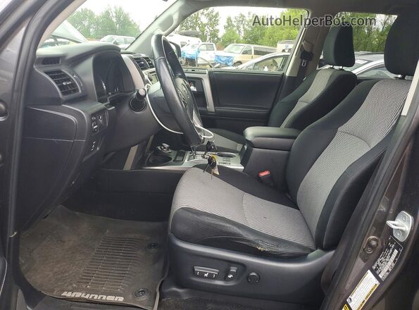 JTEBU5JR8J5489139 2018 TOYOTA 4RUNNER Серый Вид панели приборов