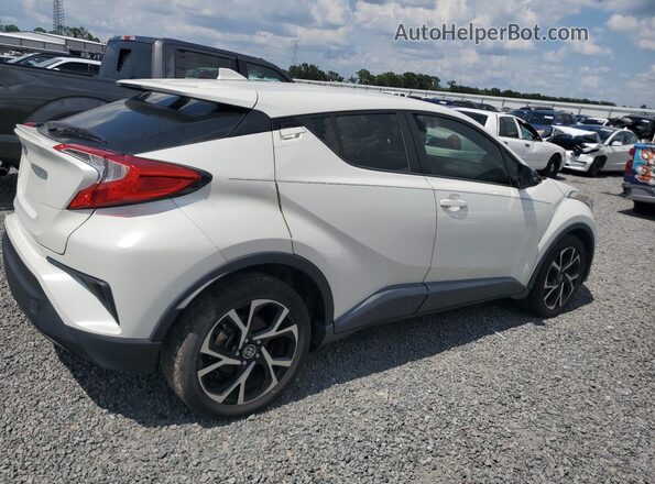 JTNKHMBX2J1003783 2018 TOYOTA C-HR White Delantero derecho