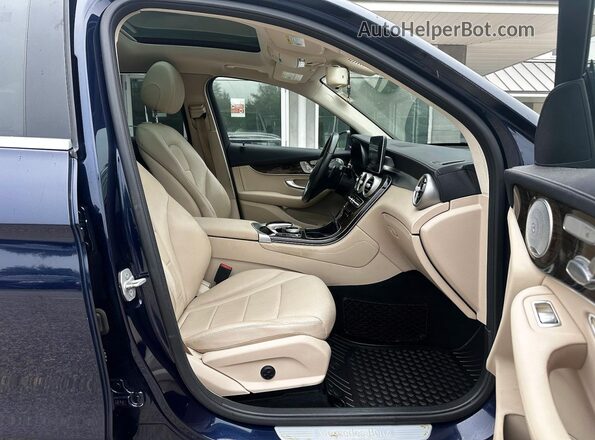 WDC0G4KB3GF014235 2016 MERCEDES-BENZ GLC-CLASS Blue Front view