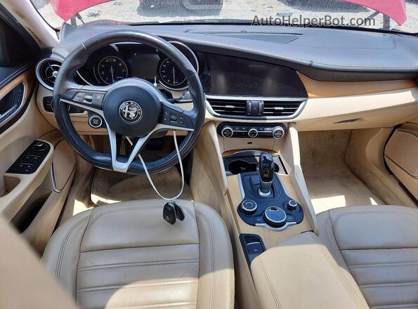 ZARFAECN8H7549319 2017 ALFA ROMEO GIULIA Red Սարքավորումների վահանակի տեսք