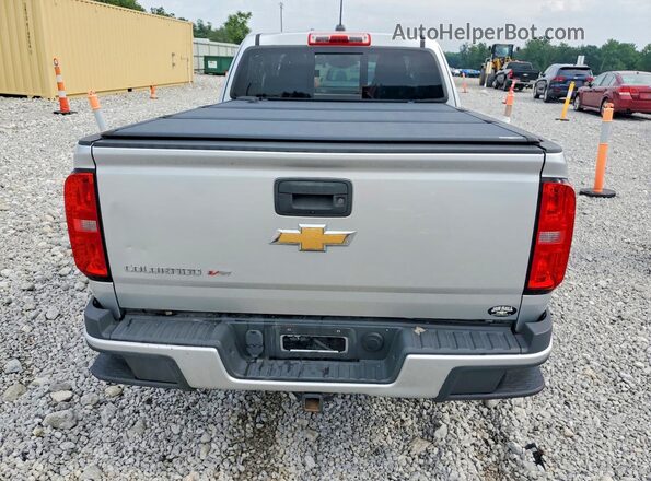 1GCHSDENXH1296434 2017 CHEVROLET COLORADO Silver Вид салону спереду