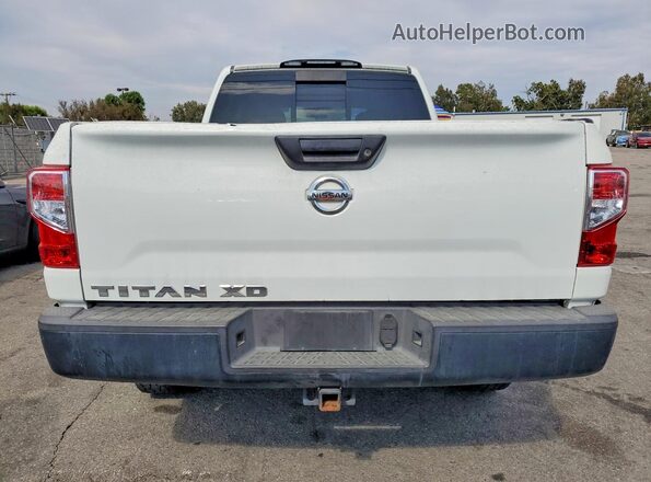 1N6BA1F11HN512017 2017 NISSAN TITAN White Вид салону спереду