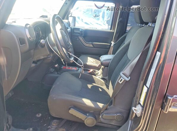 1C4BJWDG9HL644106 2017 JEEP WRANGLER Угольный Вид панели приборов