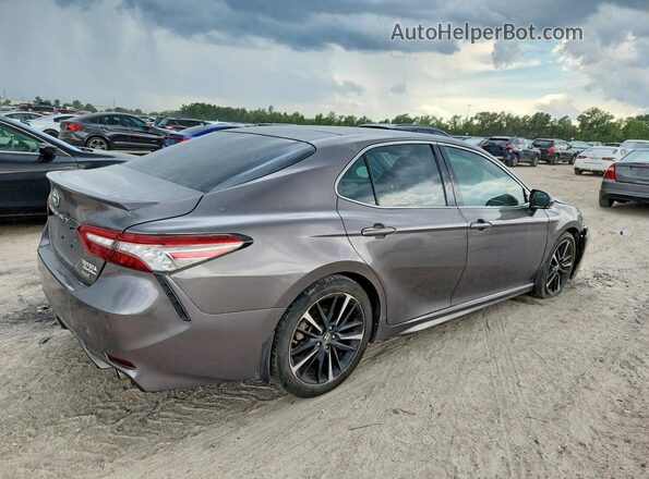 4T1B61HK5JU095311 2018 TOYOTA CAMRY Gray წინა მარჯვენა