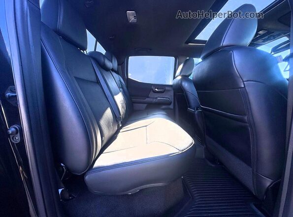 3TMDZ5BN9PM149379 2023 TOYOTA TACOMA Charcoal წინა სალონის ხედი