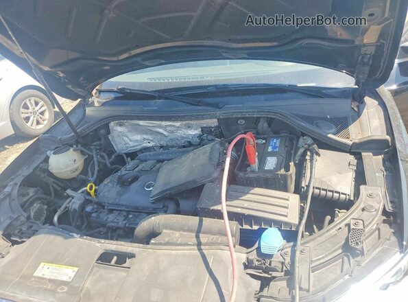 WA1JCCFS7HR010001 2017 AUDI Q3 Black ძრავის განყოფილების ხედი