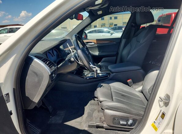 5UXTY3C08L9B55304 2020 BMW X3 White Առջևի վահանակի տեսք